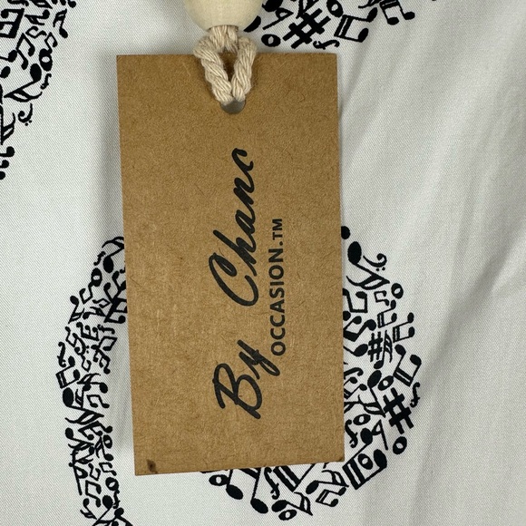 NWT Cotton White Long Sleeve Dress with Abstract Musical Keys Print - Picture 4 of 6